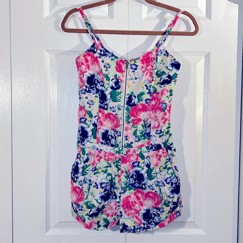 H&M floral strappy romper with pockets